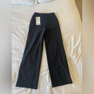 Lululemon City Sleek 5 pocket wide leg Pant